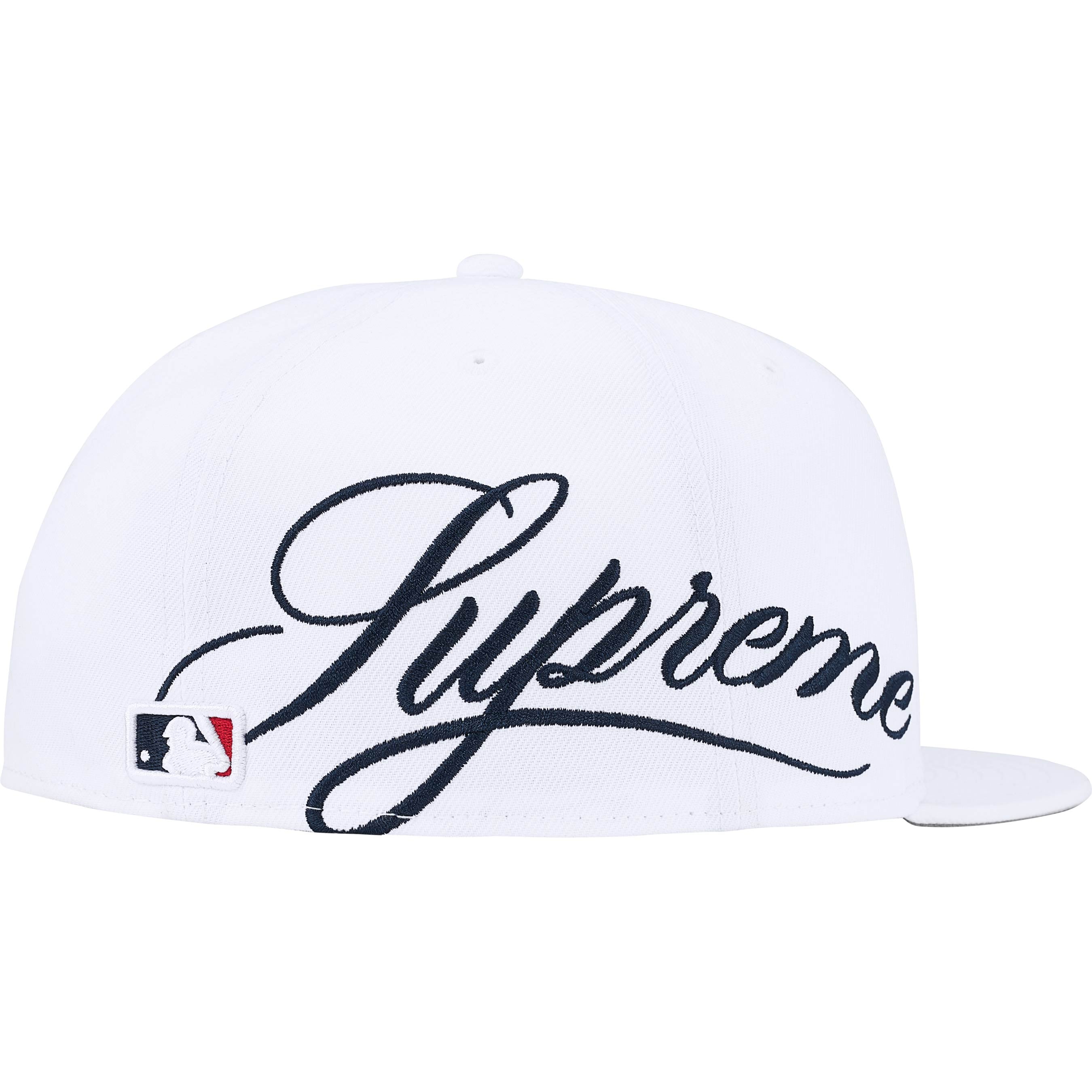 Supreme®/New York Yankees™ New Era® view 17